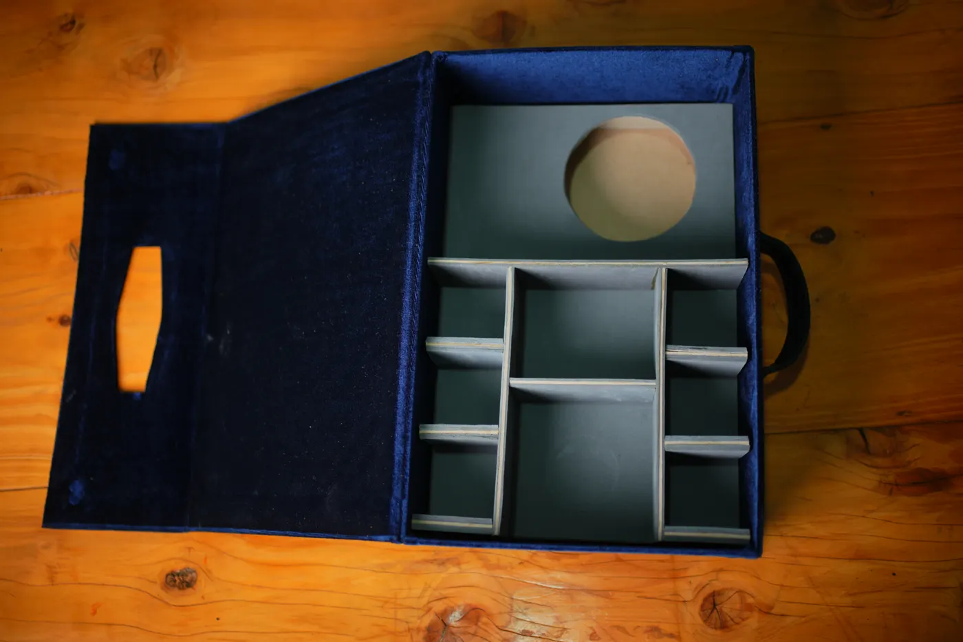 Presentation box with fitted compartments